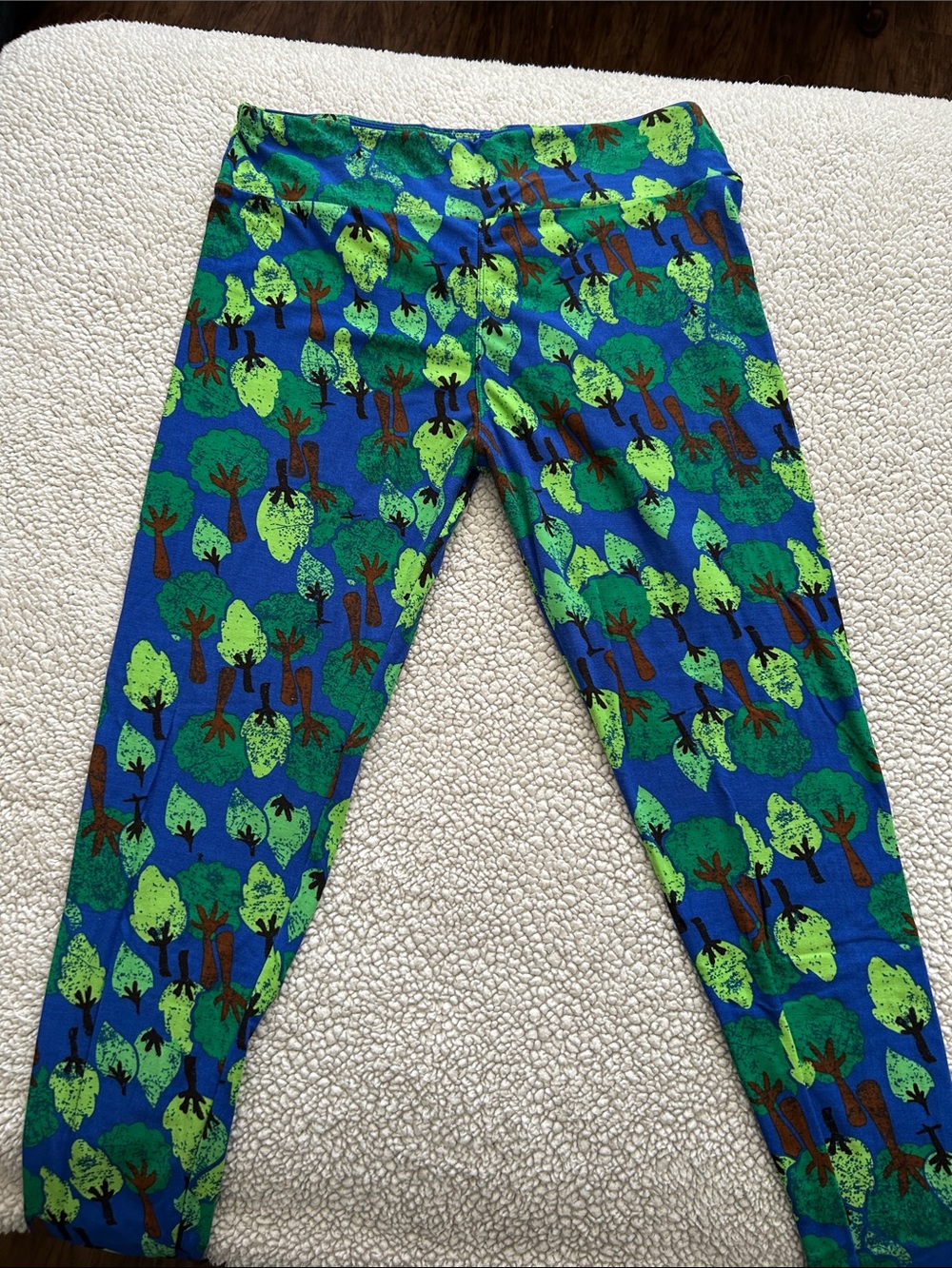 Womens Blue & Green Tree Print Leggings